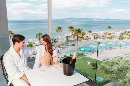 Blue Carpet Luxury Suites - 172
