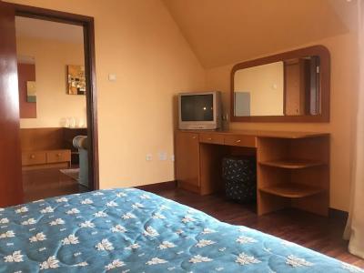 Royal Beach - 104