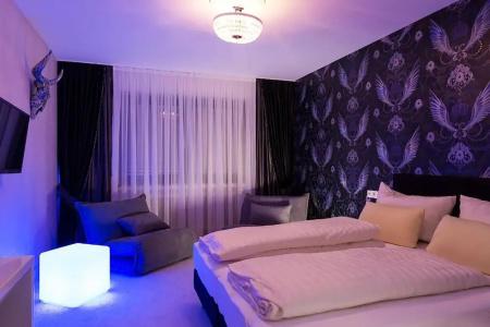 Hellers Twenty Four I -24h-Check-In- - 25