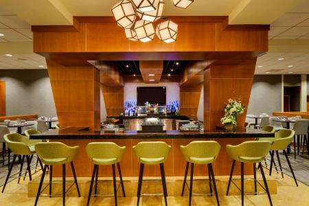 Courtyard by Marriott Boston Logan Airport - 22