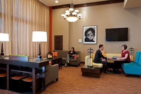 Hilton Garden Inn Downtown - 29