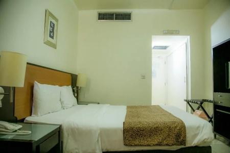 Phoenicia Grand - 32