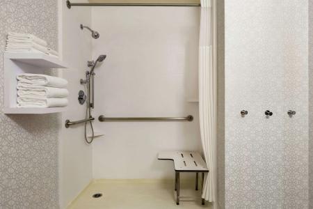 Hampton Inn - 7