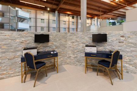 Dfw Airport & Conference Center - 20