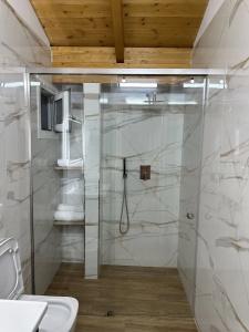 Rias Penthouse Suites - 36