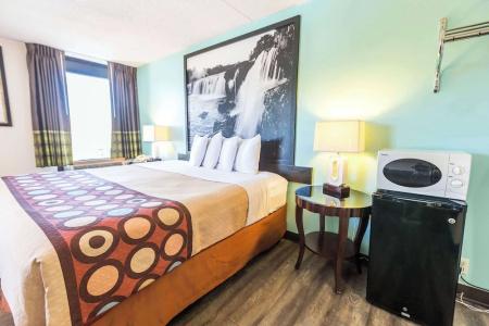 Super 8 by Wyndham/Andy Williams Theatre - 17