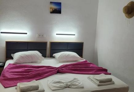 Evelina Pension! - 37