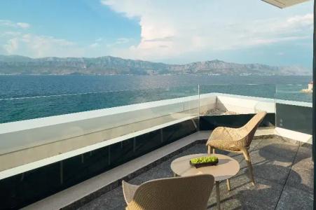 Grand View - 88