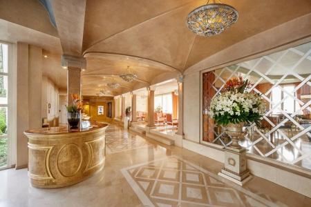 Eden Roc - The Leading Hotels of the World - 1