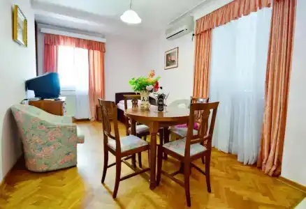Villa Velzon Guesthouse - 60