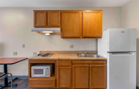 WoodSpring Suites Orlando South - 39