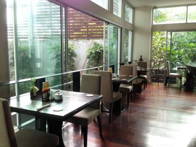 August Suites - 23