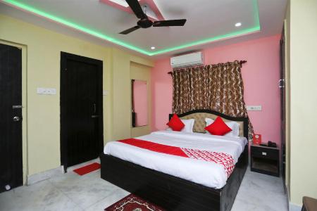 Oyo 22566 Red Velvet Inn - 24