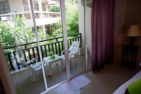 Kata Beachwalk and Bungalows - 37