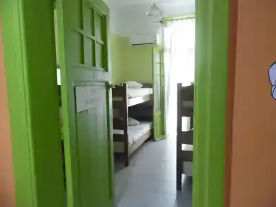 Zeus Hostel - 3
