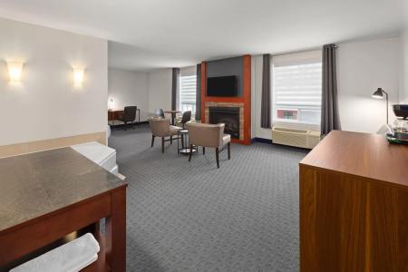 Super 8 by Wyndham - 44