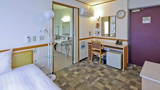 Toyoko Inn Shin-Shirakawa Ekimae - 76