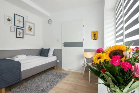 Corner - 5