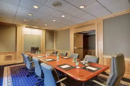 The Whitehall - 8