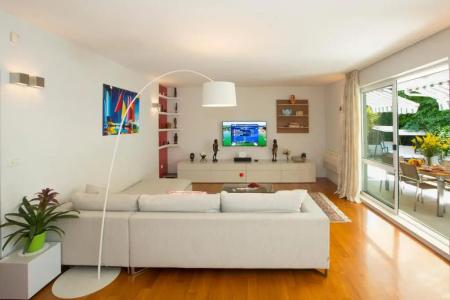 Garden Apartment - 119