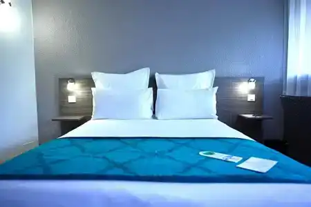 Sure by Best Western Biarritz Aeroport - 52