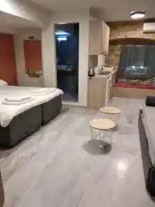 Chios City Inn - 1