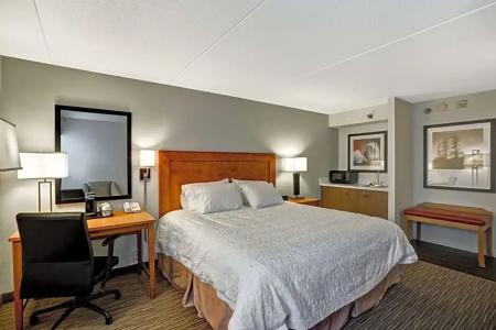 Hampton Inn-Naval Base - 50