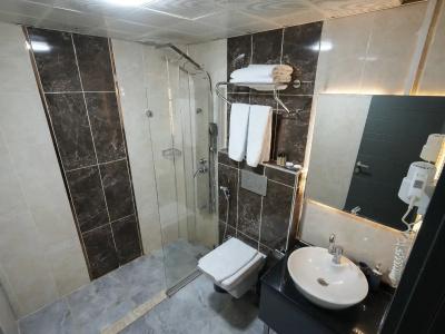 A Palace Suites - 189