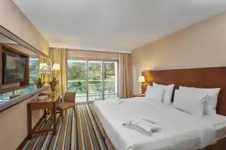 Pine Bay Holiday Resort - 2