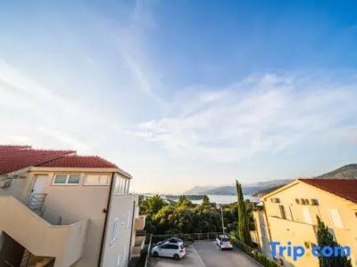 Pervanovo with Free Parking - 173