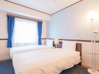 Toyoko Inn Shin-Osaka-eki Higashi-guchi - 15
