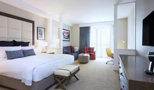 The Waterfront Beach Resort, A Hilton - 260