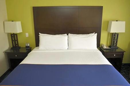 Super 8 By Wyndham/Dfw Apt/North - 39