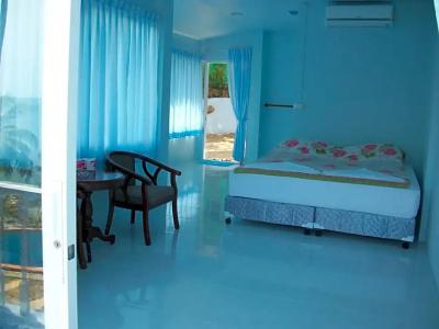 Naiharn On The Rock Resort Phuket - 47