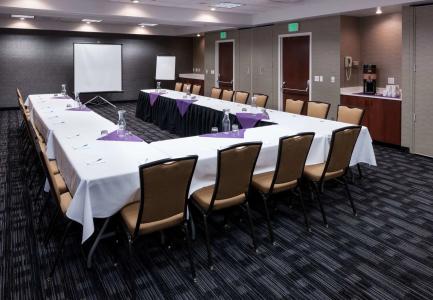SpringHill Suites by Marriott ParkCenter - 16