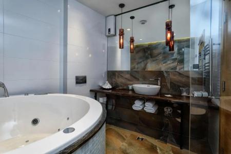 One Luxury Suites - 134
