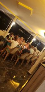 Rose Pension - 32