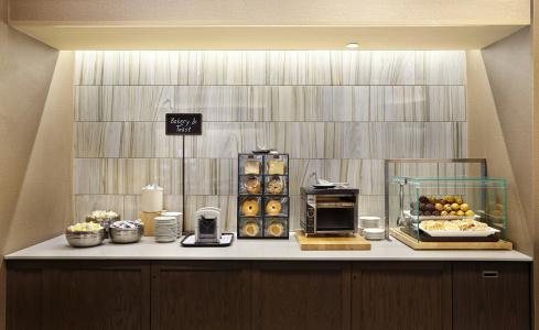 Embassy Suites by Hilton Crystal City National Airport - 38