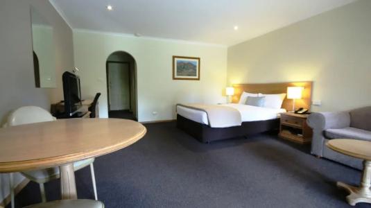 Bell Tower Inn - 41
