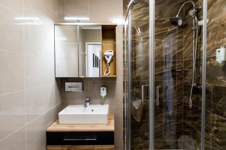 Best Western Plus Celebrity Suites - 83