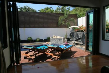 Naiharn Beach Villa - 30