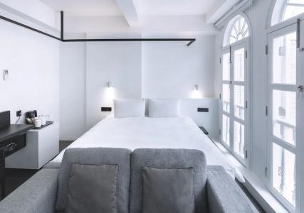 Mono (SG Clean, Staycation Approved) - 5