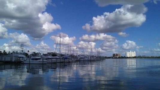 Sea Captain on the Bay - 5