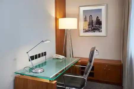Crowne Plaza London Ealing, An Ihg - 71