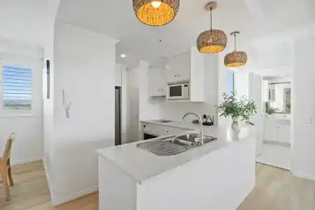 Crystal Bay On The Broadwater - 366