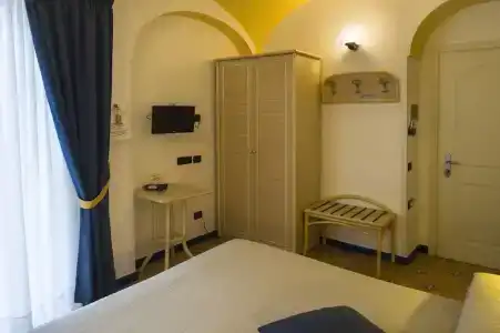 Bellevue Suite - 40