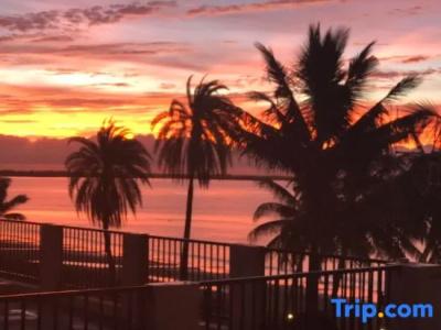 Smugglers Cove Beach Resort & - 100