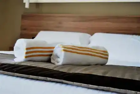 7th Floor Suite - 98