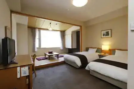 Yuyado Kuttari Onsen Lake Inn - 6