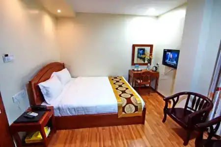 Royal Pearl - 28
